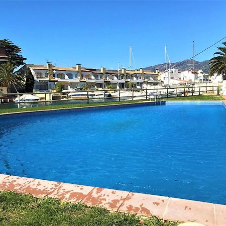 Apartamento En Roses Con Vistas Al Canal Y Piscina Екстер'єр фото