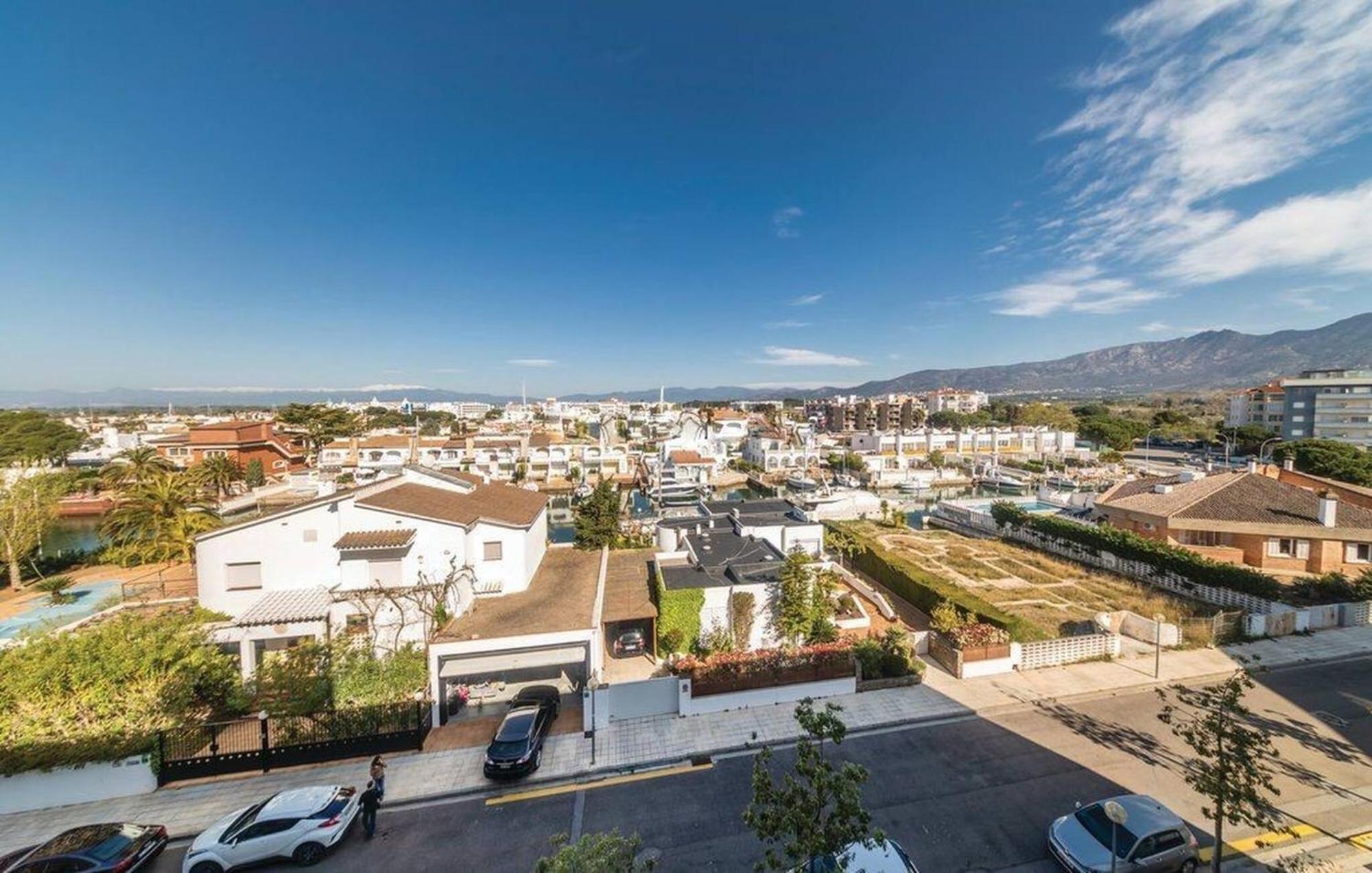 Apartamento En Roses Con Vistas Al Canal Y Piscina Екстер'єр фото